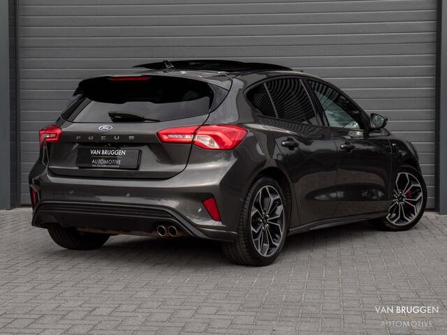 Ford FOCUS 1.0 EcoBoost ST Line Pano B&O
