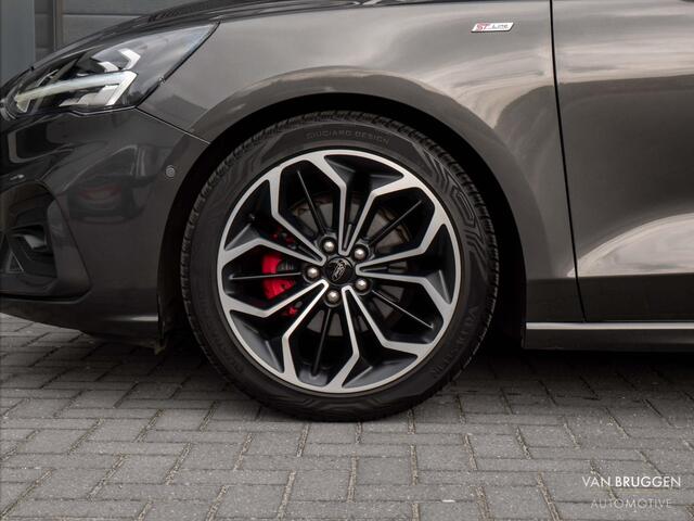 Ford FOCUS 1.0 EcoBoost ST Line Pano B&O