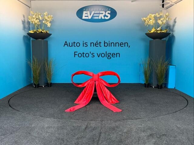 Ford FOCUS 1.0 Titanium, 17 LM velgen, 5-Drs