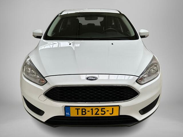 Ford FOCUS 1.0 100 Pk 5-Deurs Trend | Airconditioning | Radio CD Speler | Centrale Deurvergrendeling met Afstandsbediening | Elektrische Ramen Voor | Bestuurdersstoel in Hoogte Verstelbaar |