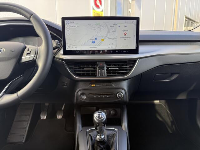 Ford FOCUS Wagon 1.0 EBH Titanium | Trekhaak | Led | Navi | Carplay | Camera