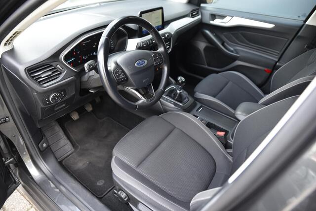 Ford FOCUS 1.0 EcoBoost Titanium Business Winterpakket