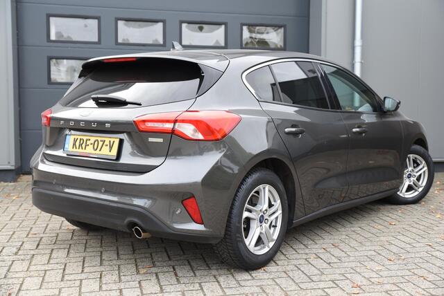 Ford FOCUS 1.0 EcoBoost Titanium Business Winterpakket