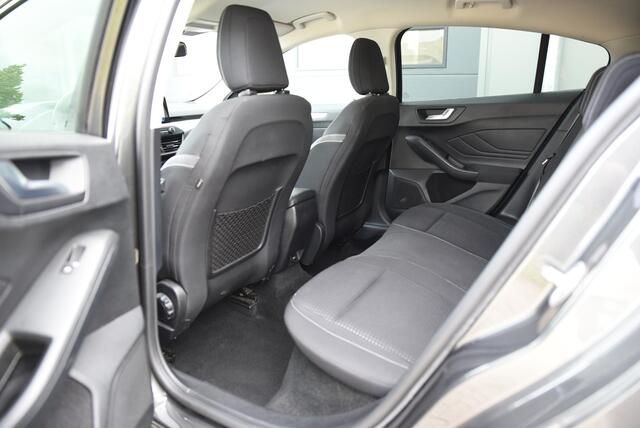 Ford FOCUS 1.0 EcoBoost Titanium Business Winterpakket