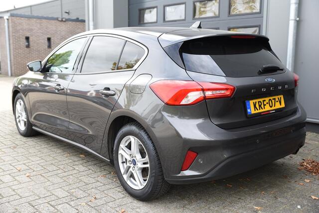 Ford FOCUS 1.0 EcoBoost Titanium Business Winterpakket
