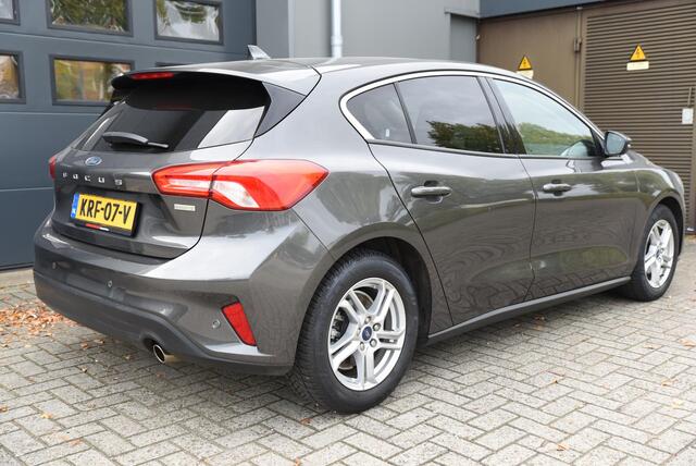 Ford FOCUS 1.0 EcoBoost Titanium Business Winterpakket