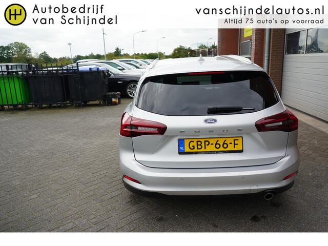 Ford FOCUS Wagon 1.0 ECOBOOST HYBRID 155PK TITANIUM *NL AUTO* 1500KG TREKGEWICHT DEALER ONDERHOUDEN NAVIGATIE ANDROID/APPLECARPLAY ECC AIRCO CRUISECONTROL LED PDC V+A 16INCH PRIVACYGLAS BLUETOOTH ENZ...