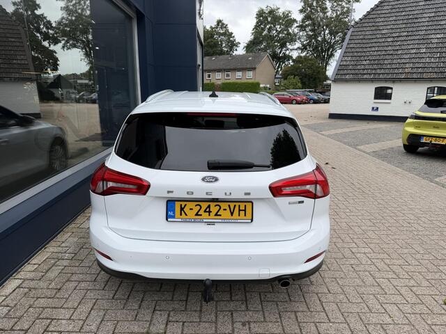 Ford FOCUS Wagon 1.0 EcoBoost Hybrid 155 PK Titanium X Business | Wegklapbare Trekhaak | Electrische Kofferklep | | Stuur & Stoelverwarming | Navigatie | Apple Carplay | Keyless entry | Lichtmetaal | Parkeersensoren | Cruise Control | Climatie Control | Camera