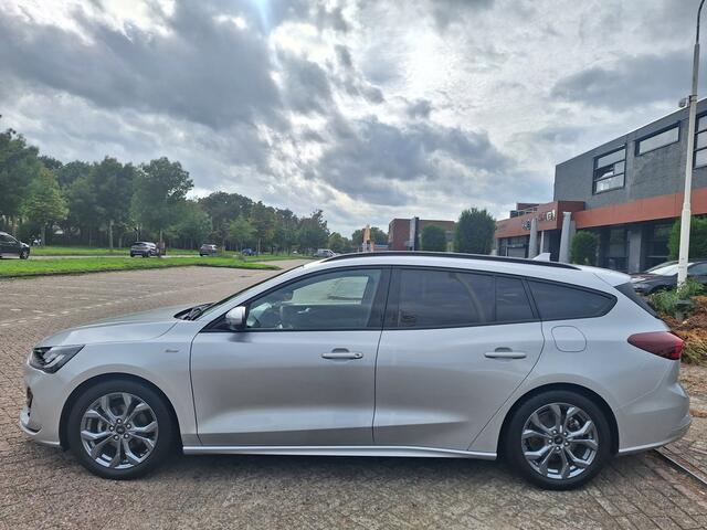 Ford FOCUS Wagon 1.0 EcoBoost Hybrid ST Line