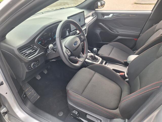 Ford FOCUS Wagon 1.0 EcoBoost Hybrid ST Line