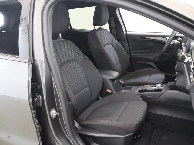Ford FOCUS Wagon 1.0 EcoBoost ST-line | Trekhaak | Winterpakket | Cruise Control Adaptief | Parkeercamera | Navigatie | Climate Control |