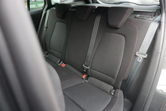 Ford FOCUS Wagon 1.0 EcoBoost Hybrid ST-line