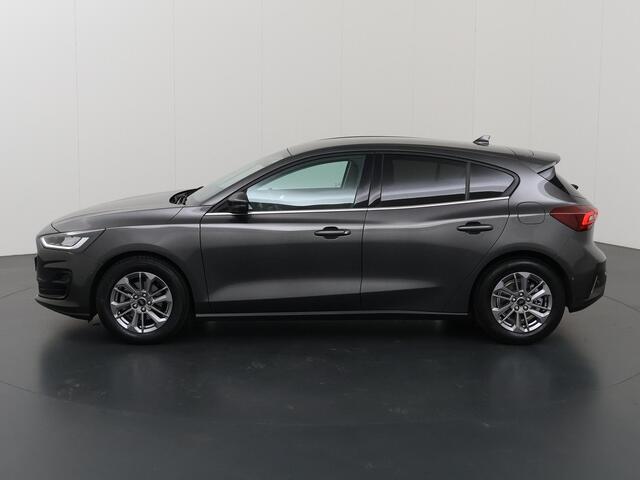 Ford FOCUS 1.0 EcoBoost Hybrid Titanium Style | Winterpack | Parkeercamera | Navigatie | Climate Control |
