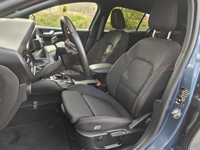 Ford FOCUS Wagon 1.0 EB Hybrid ST-Line Business | ADAP. CRUISE | WINTERPACK | CAMERA | NAVI | AGR STOEL |