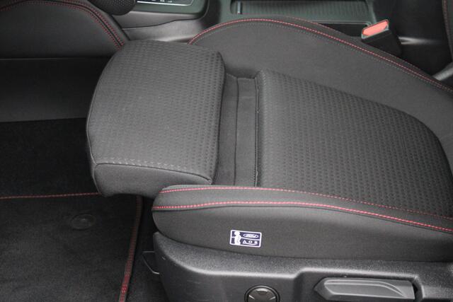 Ford FOCUS Wagon 1.0 EcoBoost Hybrid ST Line X 155pk Automaat | Driver Assistance Pack | Trekhaak afneembaar | AGR stoel | 18 inch Lichtmetaal | Winterpack | Bang&Olufsen | Elektrische achterklep