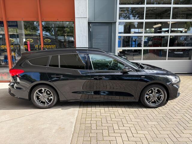 Ford FOCUS 1.5 ECOB. ST L. XBNS