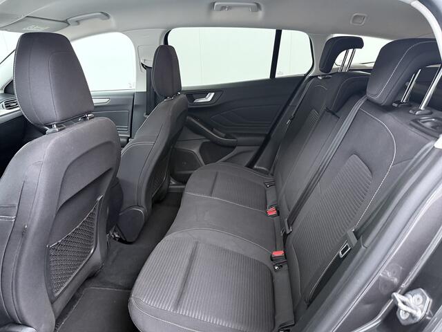 Ford FOCUS Wagon 1.5 EcoBoost Titanium 150PK | Trekhaak | Winterpack | Adap. Cruise | Clima |