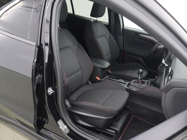 Ford FOCUS Wagon 1.0 EcoBoost Hybrid ST Line | Trekhaak | Winterpakket | Cruise Control Adaptief | Head-Up | Navigatie |