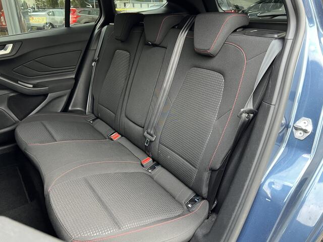 Ford FOCUS Wagon 1.0 EcoBoost Hybrid ST Line X | Apple carplay | Trekhaak | Voorstoelen verwarmd | NAP