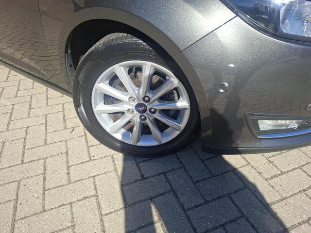 Ford FOCUS Wagon 1.0 Titanium