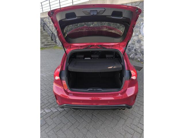 Ford FOCUS 1.0 EcoBoost Hybrid ST Line X Business DAB, carplay, camera, 155PK hybrid, B&O audio, navi, cruise en climate control.