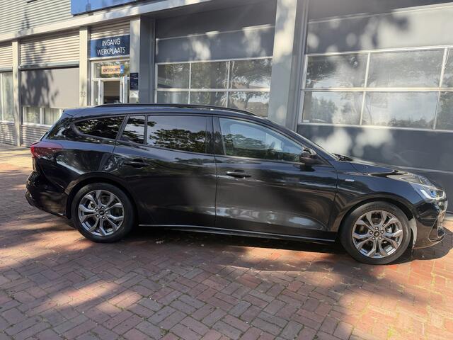 Ford FOCUS Wagon 1.0 EcoBoost Hybrid ST Line Automaat Stoel & Stuurverwarming | Achteruitrijcamera | Adaptief Cruise | Navi & Carplay |