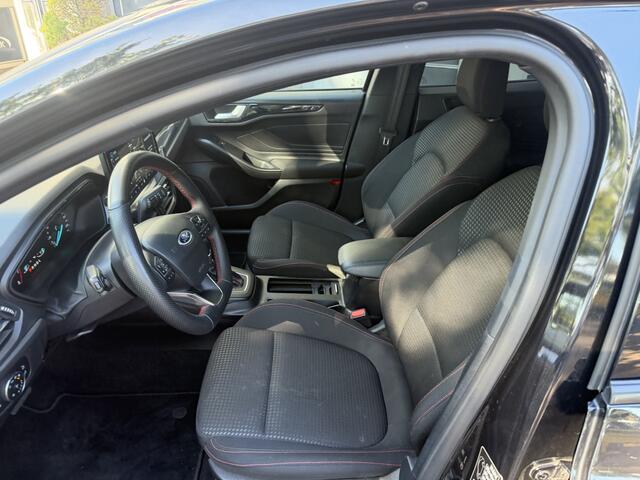 Ford FOCUS Wagon 1.0 EcoBoost Hybrid ST Line Automaat Stoel & Stuurverwarming | Achteruitrijcamera | Adaptief Cruise | Navi & Carplay |