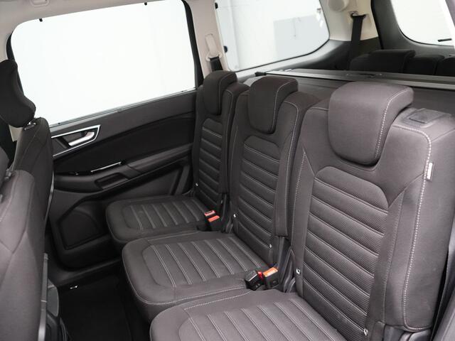 Ford GALAXY 2.0 Titanium 240pk 7 Persoons Automaat | Adaptive Cruise | Sfeerverlichting | Dode Hoek | Parkassist | Keyless | Stoelverwarming | Spraakbediening |