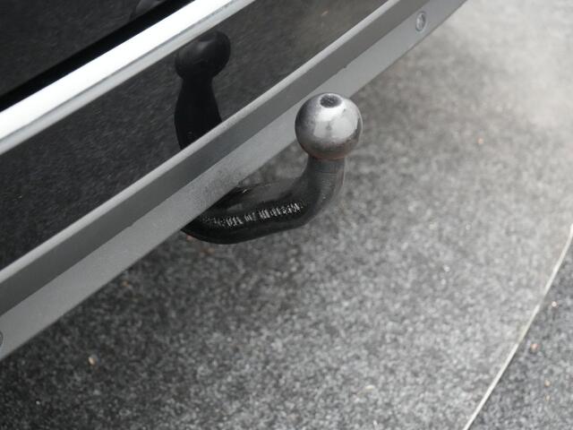 Ford GALAXY 2.0 Titanium 7-Persoons 241pk Dealer O.H. | Trekhaak Afn. | Panodak | Adaptive Cruise | Camera | Alcantara Sportstoelen Memory & Vewarmd | LED Koplampen | Keyless | Blis | Navigatie | DAB |