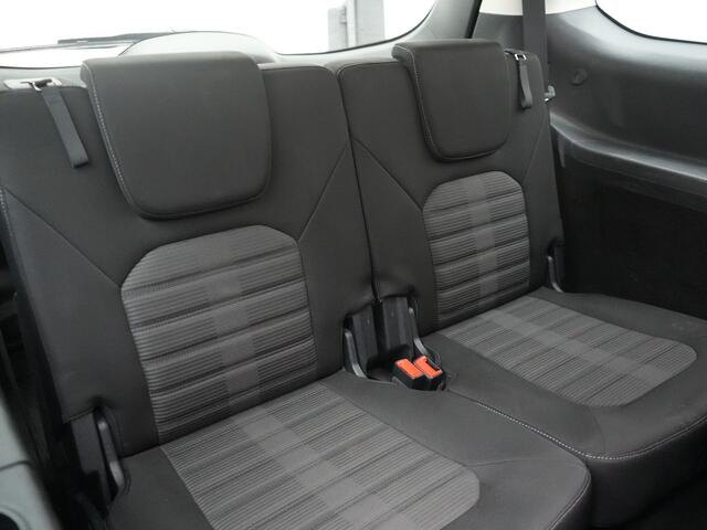 Ford GALAXY 2.0 Titanium Automaat 7 Persoons 241pk | Camera | Apple Carplay | Voorstoelen Verwarmd | Cruise Control | LED Koplampen | Navigatie |