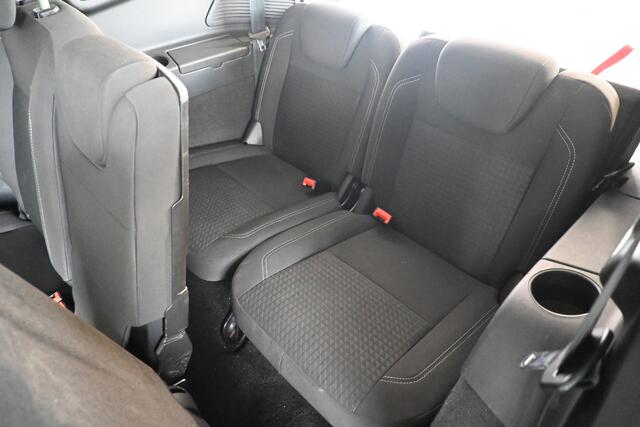 Ford GRAND C-MAX 1.0 Trend 7 Persoons Clima Navigatie LED Trekhaak Rijklaarprijs Inruil Mogelijk!