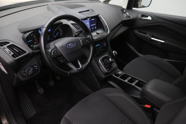 Ford GRAND C-MAX 1.0 Trend 7 Persoons 2018 | Airco | Cruise Control | Carplay | Navigatie | Trekhaak | Goed Onderhouden | Onderhoudshistorie | Stuurwiel Bediening | 2 Sleutels
