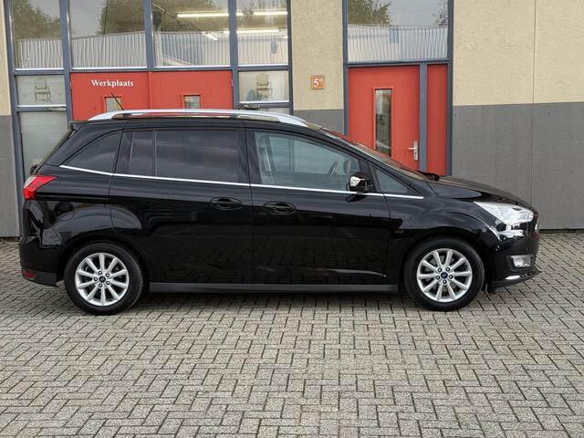 Ford GRAND C-MAX 1.0 Titanium 7p. Navigatie, CarPlay