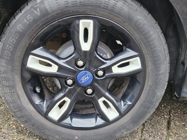 Ford KA plus 5DRS AIRCO PDC PLUS TWO TONE