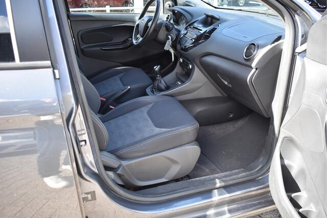 Ford KA Ka+ 1.2 Trend Ultimate, ORGINEEL NEDERLANDSE AUTO , ZELF NIEUWE GELEVERD ,BOEKJES,ONDERHOUDSHISTORIE