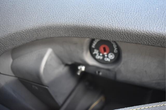 Ford KA Ka+ 1.2 Trend Ultimate, ORGINEEL NEDERLANDSE AUTO , ZELF NIEUWE GELEVERD ,BOEKJES,ONDERHOUDSHISTORIE