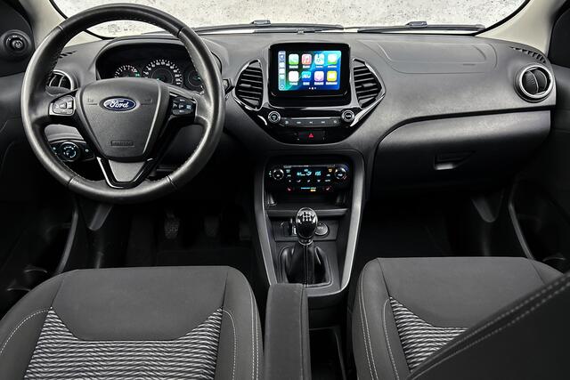 Ford KA Ka+ 1.2 Trend Ultimate Black | Trekhaak | Apple Carplay | Cruise control