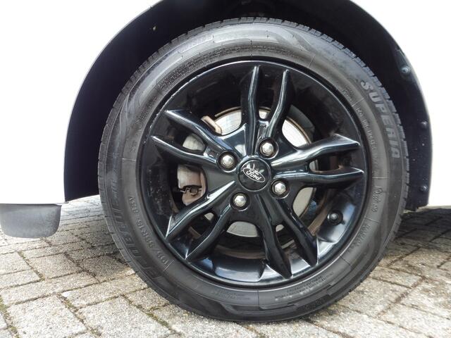 Ford KA Ka+ 1.2 86pk Black Pack Edition Leuk dit ie is Heeel leuk en mrb 39,- per mnd