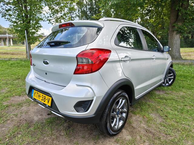 Ford KA Ka+ 1.2 Active | CRUISE | CLIMA | P. SENSOREN | CARPLAY/ANDROID NAVI |