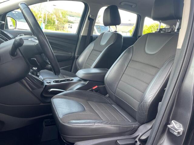 Ford KUGA 1.5 EcoBoost 150pk 2WD Titanium+Stylingpack-2000kgTrekgewicht-Na