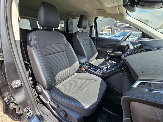 Ford KUGA 1.5 EcoBoost Titanium 150pk XENON|NAVIGATIE|CAMERA|CRUISE CONTROL|PDC VOOR&ACHTER|ELEKTRISCHE ACHTERKLEP|19 INCH Maandag tot Vrijdag geopend van 09.00 tot 20.00 uur en Zaterdag van 09.00 tot 18.00 uur .