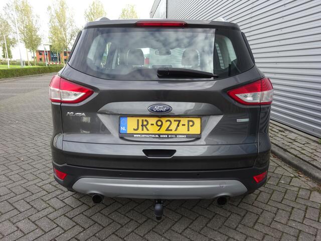 Ford KUGA 1.5 Titanium Navigatie / Trekhaak / Camera / Cruise / Pdc