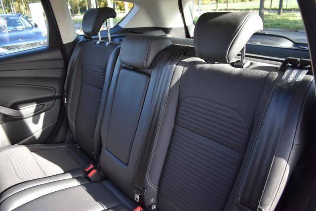 Ford KUGA 1.5 EcoBoost Titanium AWD Automaat / Navi / Clima / Trekhaak / Cruise control / Verw. Voorruit
