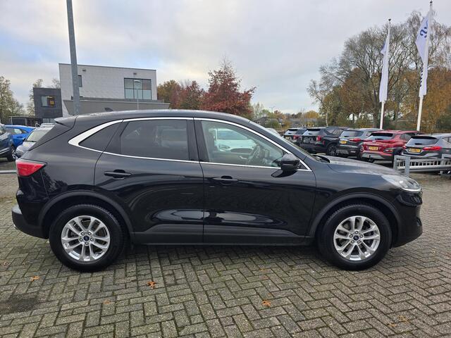 Ford KUGA 1.5 EcoBoost Titanium X 150pk Trekhaak | 1.800kg Trekgewicht | Winterpack | Draadloos opladen | Navigatie | Lichtmetaal