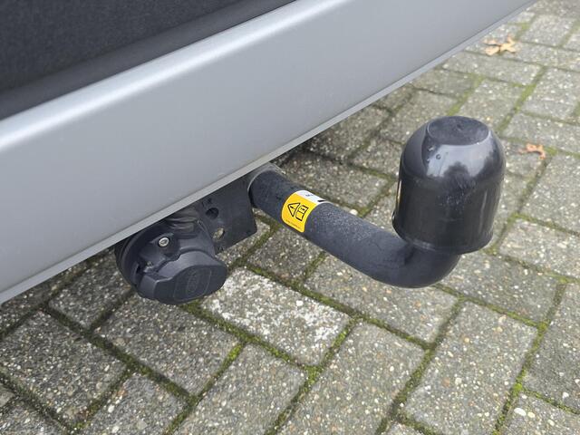 Ford KUGA 1.5 EcoBoost Titanium X 150pk Trekhaak | 1.800kg Trekgewicht | Winterpack | Draadloos opladen | Navigatie | Lichtmetaal