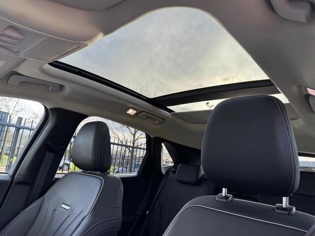 Ford KUGA 2.5 PHEV Vignale Plug In Hybrid 1500kg Trekgewicht PHEV | Panoramadak | Adaptive Cruise | Trekhaak | Lederen Sportstoelen Memory | Head Up | 360 Camera | Stuurverwarming | Keyless |