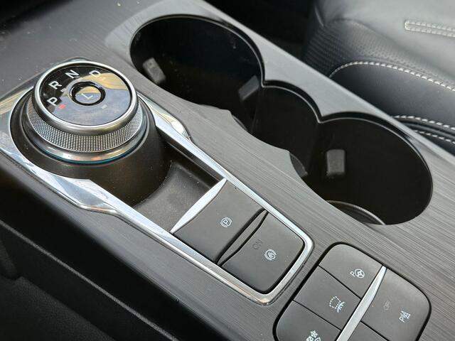 Ford KUGA 2.5 PHEV Vignale Plug In Hybrid 1500kg Trekgewicht PHEV | Panoramadak | Adaptive Cruise | Trekhaak | Lederen Sportstoelen Memory | Head Up | 360 Camera | Stuurverwarming | Keyless |