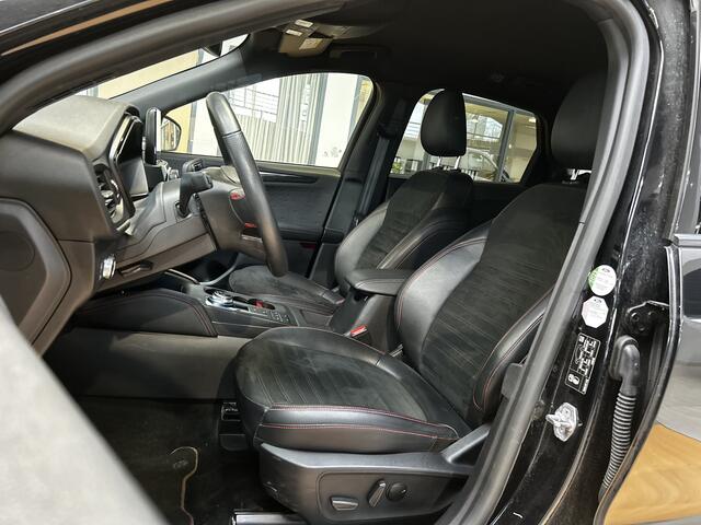 Ford KUGA 2.5 PHEV 225 pk ST-Line X | Trekhaak | Voorstoelen Verwarmd | B&O | Adapt. Cruise |