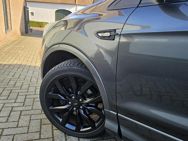Ford KUGA 1.5 EcoBoost ST Line 150pk Navi, Camera, Winterpack, 19", Spoiler, All Weather banden.