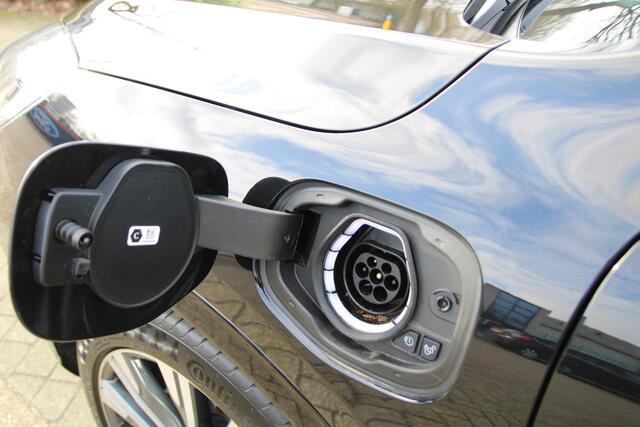 Ford KUGA 2.5 PHEV ST-Line X Automaat 19'LM VELGEN | WINTER PACK | NAVIGATIE |